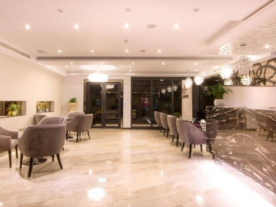 Lihan Hotel Taipei Bagian luar foto