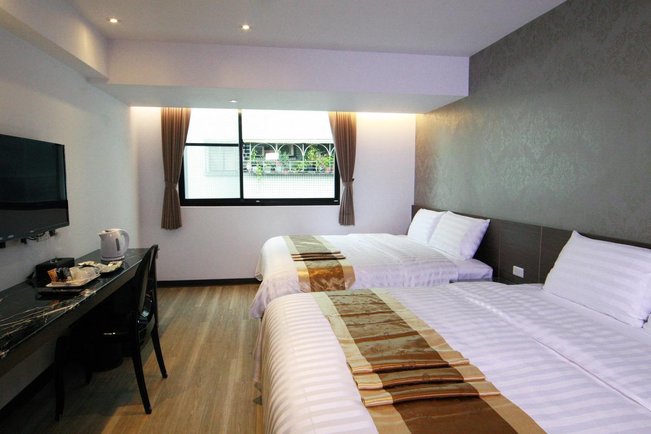 Lihan Hotel Taipei Bagian luar foto