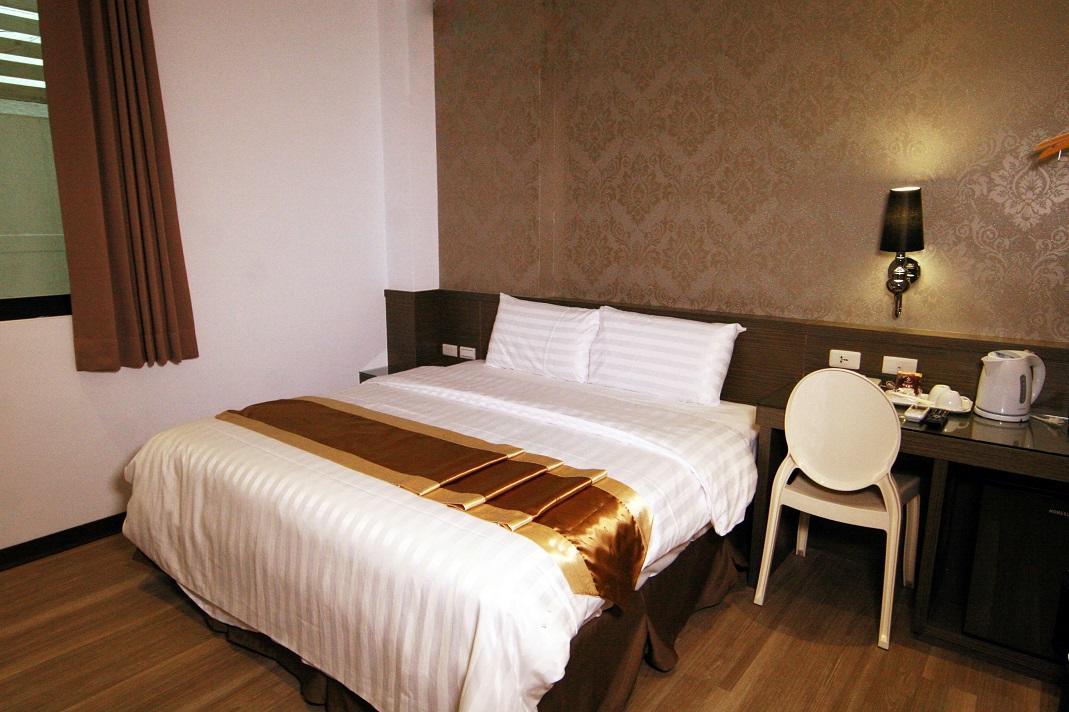 Lihan Hotel Taipei Bagian luar foto