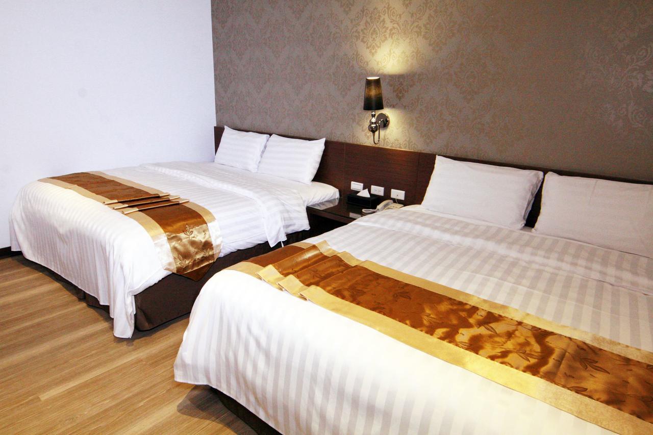 Lihan Hotel Taipei Bagian luar foto