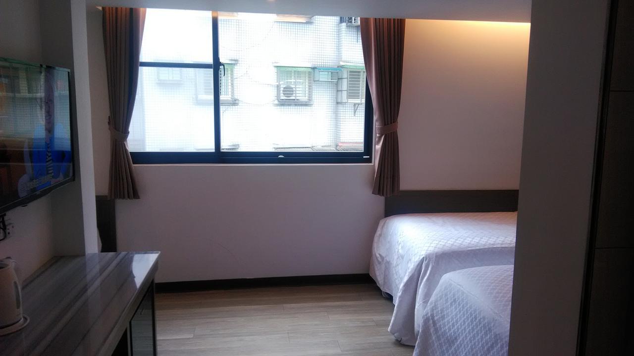 Lihan Hotel Taipei Bagian luar foto