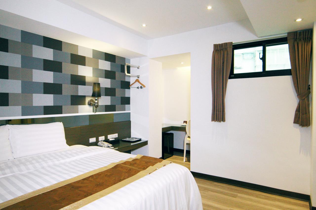 Lihan Hotel Taipei Bagian luar foto